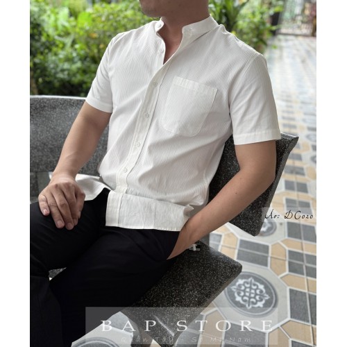 Áo sơ mi ngắn tay trắng vân chìm cổ tàu cổ trụ chất vải cotton thoáng mát vải dày form áo xuông mẫu mới 2025